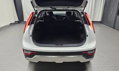 Kia Niro 2022, 54088 км, за 65140.1 USD - фото 17