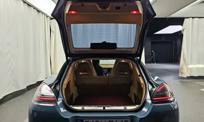 Porsche Panamera 2011, 135841 км, за 17669.46 USD - фото 20