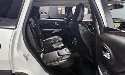 Jeep Cherokee 2018, 93013 км, за 5219.69 USD - фото 10