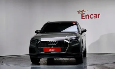 Audi Q3 2023, 42543 км, за 28145.67 USD