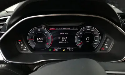 Audi Q3 2023, 42543 км, за 28145.67 USD - фото 8