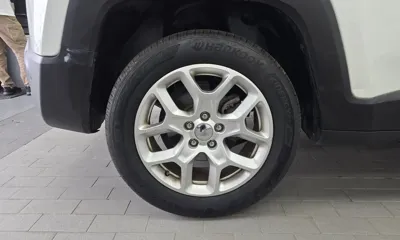 Jeep Renegade 2017, 120056 км, за 5460.57 USD