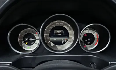 Mercedes-Benz E-Class 2016, 237602 км, за 7817.59 USD - фото 8