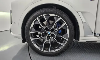 BMW X7 2024, 57614 км, за 78333.2 USD