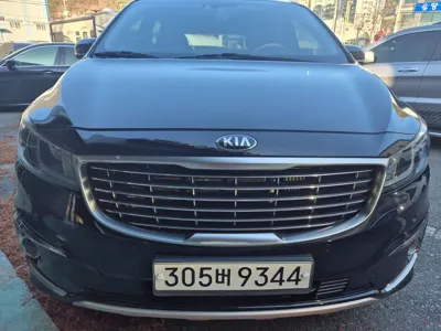 Kia Canival · 2015 год