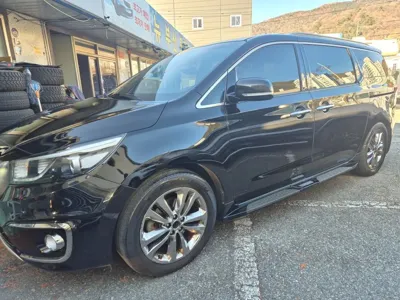 Kia Canival 2015, 180000 км, за 5185.77 USD
