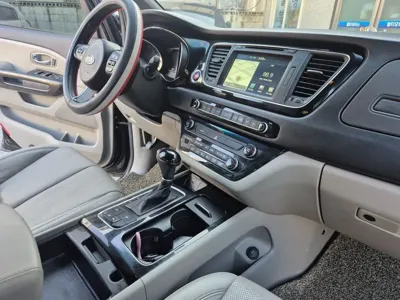 Kia Canival 2015, 180000 км, за 5185.77 USD - фото 13