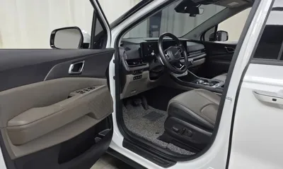 Kia Canival 2024, 46470 км, за 21854.29 USD - фото 10
