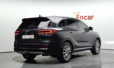 Kia Sorento 2017, 137368 км, за 7930.83 USD