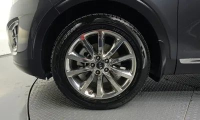 Kia Sorento 2017, 137368 км, за 7930.83 USD