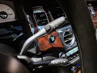 Rolls-Royce Ghost 2018, 91564 км, за 105235.49 USD - фото 9