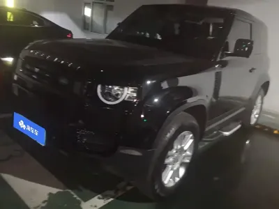 Land Rover Defender · 2025 год