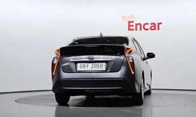 Toyota Prius 2018, 127858 км, за 9583.83 USD