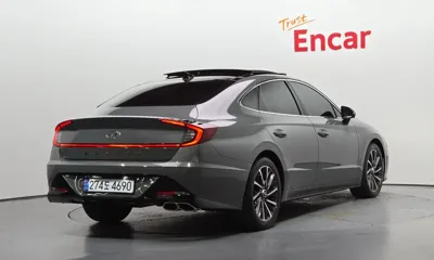 Hyundai Sonata 2022, 66143 км, за 14113.17 USD