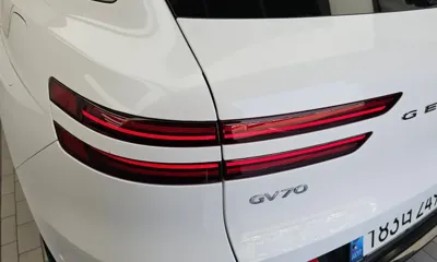 Genesis GV70 2021, 34894 км, за 25272.42 USD - фото 23