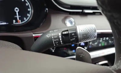 Genesis GV70 2021, 34894 км, за 25272.42 USD - фото 28