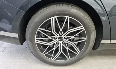 Genesis G90 2023, 71932 км, за 40502.14 USD