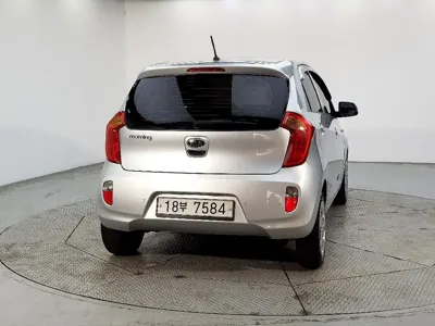 Kia Morning 2012, 117000 км, за 1302.34 USD