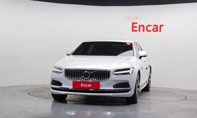 Volvo S90 2021, 45103 км, за 24457.98 USD