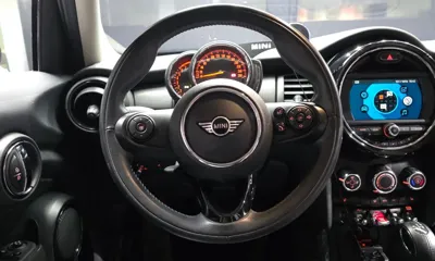 MINI Cooper 2019, 99282 км, за 6761.19 USD - фото 13