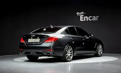 Genesis G70 2018, 160830 км, за 10049.92 USD
