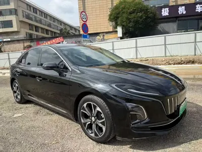 Hongqi Hongqi E-QM5 2023, 93000 км, за 9683.95 USD