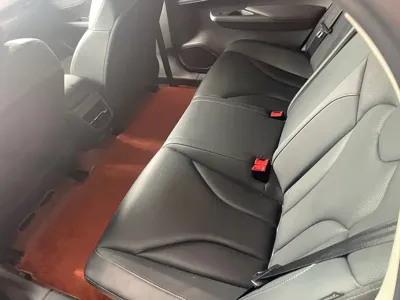 Hongqi Hongqi E-QM5 2023, 93000 км, за 9683.95 USD - фото 6