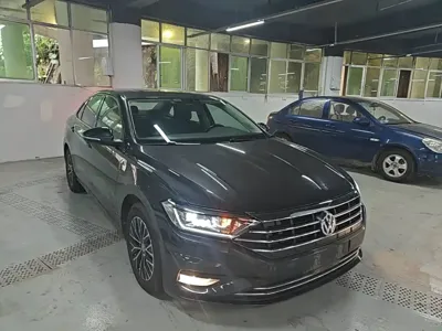 Volkswagen Sagitar 2019, 83500 км, за 7975.12 USD