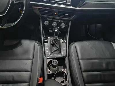 Volkswagen Sagitar 2019, 83500 км, за 7975.12 USD - фото 14