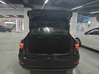 Volkswagen Sagitar 2019, 83500 км, за 7975.12 USD - фото 19