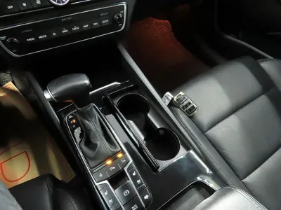 Kia K7 2019, 77000 км, за 8580.9 USD - фото 12