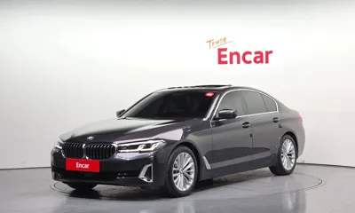 BMW 5-Series · 2022 год