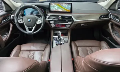 BMW 5-Series 2022, 26844 км, за 26423.82 USD - фото 7