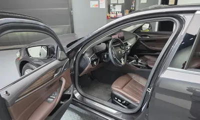 BMW 5-Series 2022, 26844 км, за 26423.82 USD - фото 10