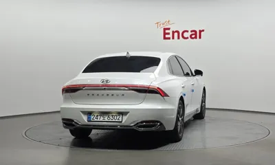 Hyundai Grandeur 2022, 39275 км, за 17486.83 USD