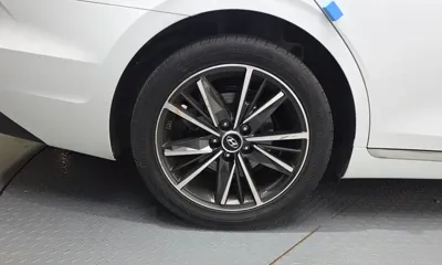 Hyundai Grandeur 2022, 39275 км, за 17486.83 USD