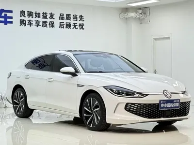 Volkswagen Lamando 2022, 39000 км, за 14684.82 USD