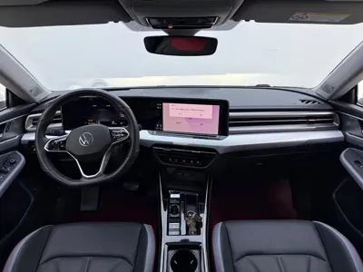 Volkswagen Lamando 2022, 39000 км, за 14684.82 USD