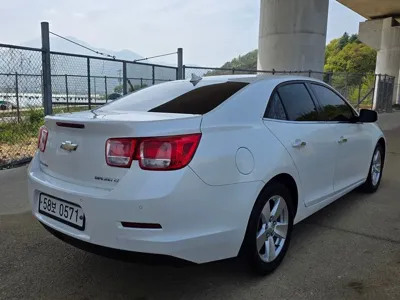 ChevroletGMDaewoo Malibu 2016, 112921 км, за 2475.57 USD