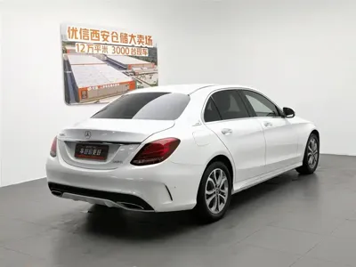 Mercedes-Benz C-Class 2018, 87700 км, за 11020.98 USD