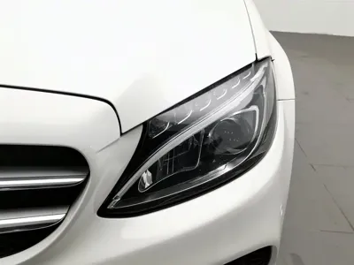 Mercedes-Benz C-Class 2018, 87700 км, за 11020.98 USD - фото 7