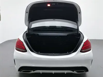 Mercedes-Benz C-Class 2018, 87700 км, за 11020.98 USD - фото 16