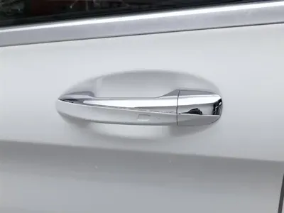 Mercedes-Benz C-Class 2018, 87700 км, за 11020.98 USD - фото 18