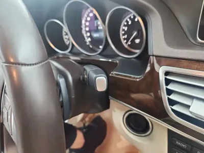Mercedes-Benz E-Class 2014, 57300 км, за 11842.03 USD - фото 9