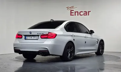 BMW 3-Series 2018, 109777 км, за 10906.94 USD