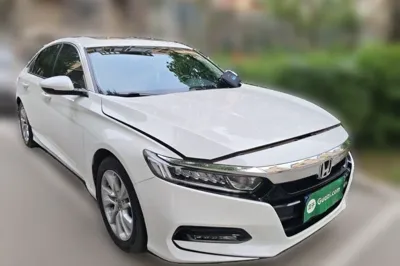 Honda Accord 2018, 64300 км, за 12673 USD