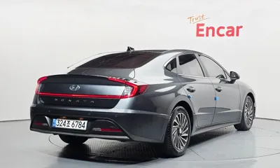 Hyundai Sonata 2023, 25133 км, за 15229.09 USD
