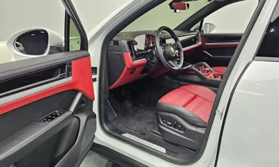 Porsche Cayenne 2025, 12479 км, за 104169.44 USD - фото 10