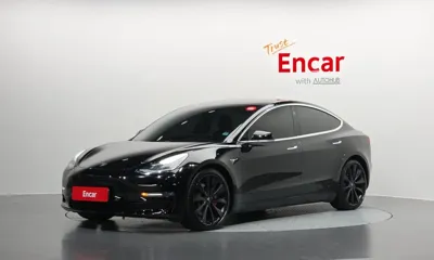 Tesla Model 3 · 2020 год