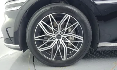 Genesis G90 2023, 127508 км, за 28219.77 USD